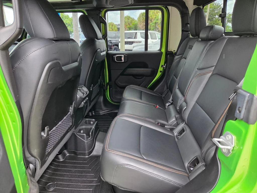 Certified Used 2025 Green Jeep High Tide image 15
