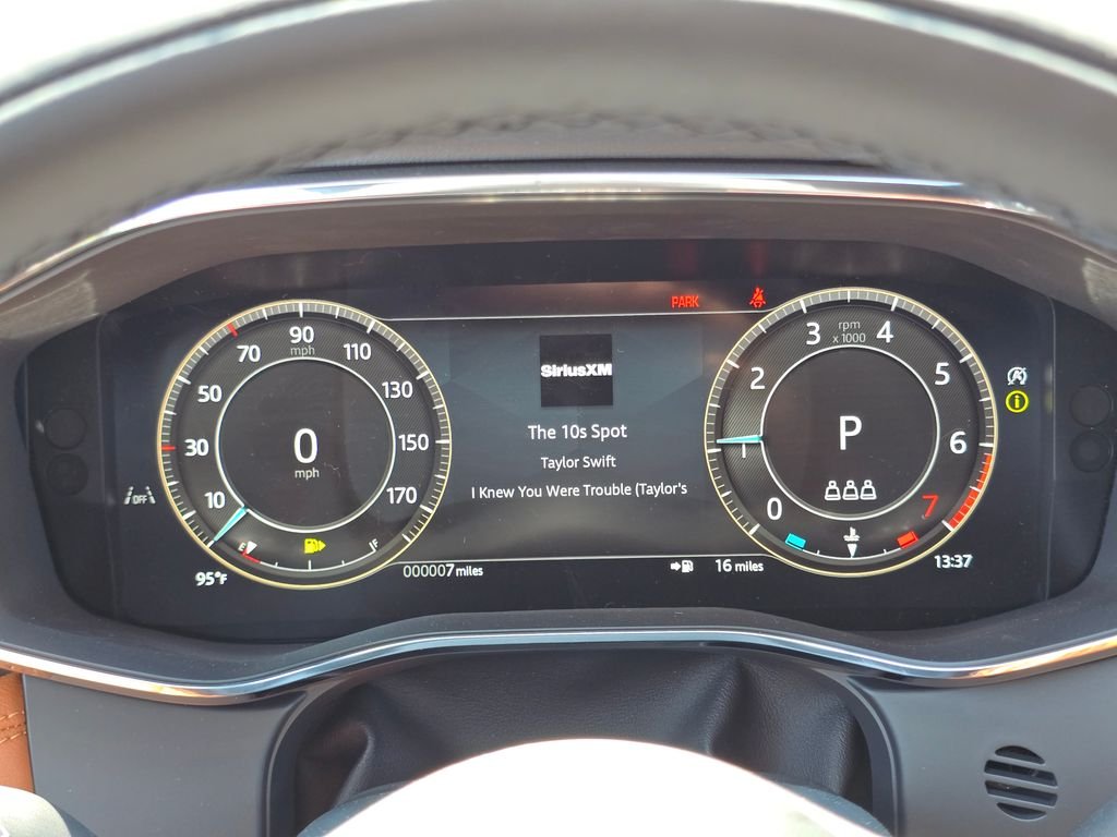 2026 Jaguar F-Pace R-Dynamic S - Photo 32