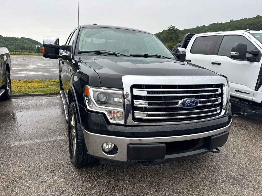 Used 2013 Tuxedo Black Metallic Ford Lariat image 10