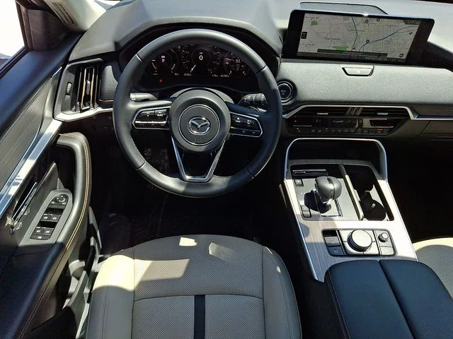 Used 2025 White Mazda Premium image 13