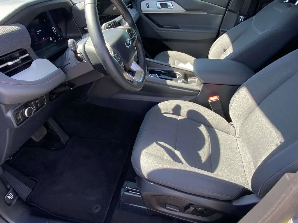 Used 2025 Blue Ford Active image 13