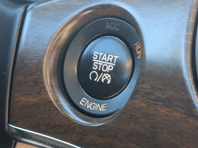 Used 2015 White Jeep Limited image 17