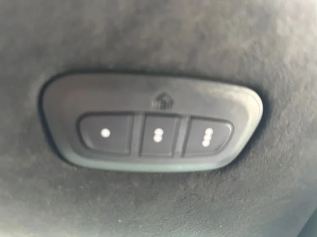 New 2026 High Gloss Black Exterior Paint Jeep Summit Reserve image 18