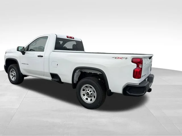 New 2026 Summit White Chevrolet WT image 3