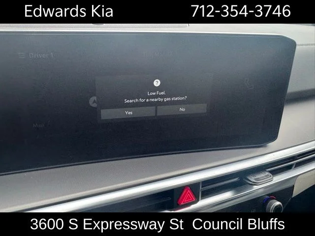 2025 Kia Sorento SX - Photo 18