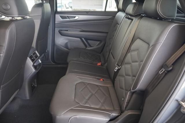 2025 Volkswagen Atlas Cross Sport SE w/Tech - Photo 7