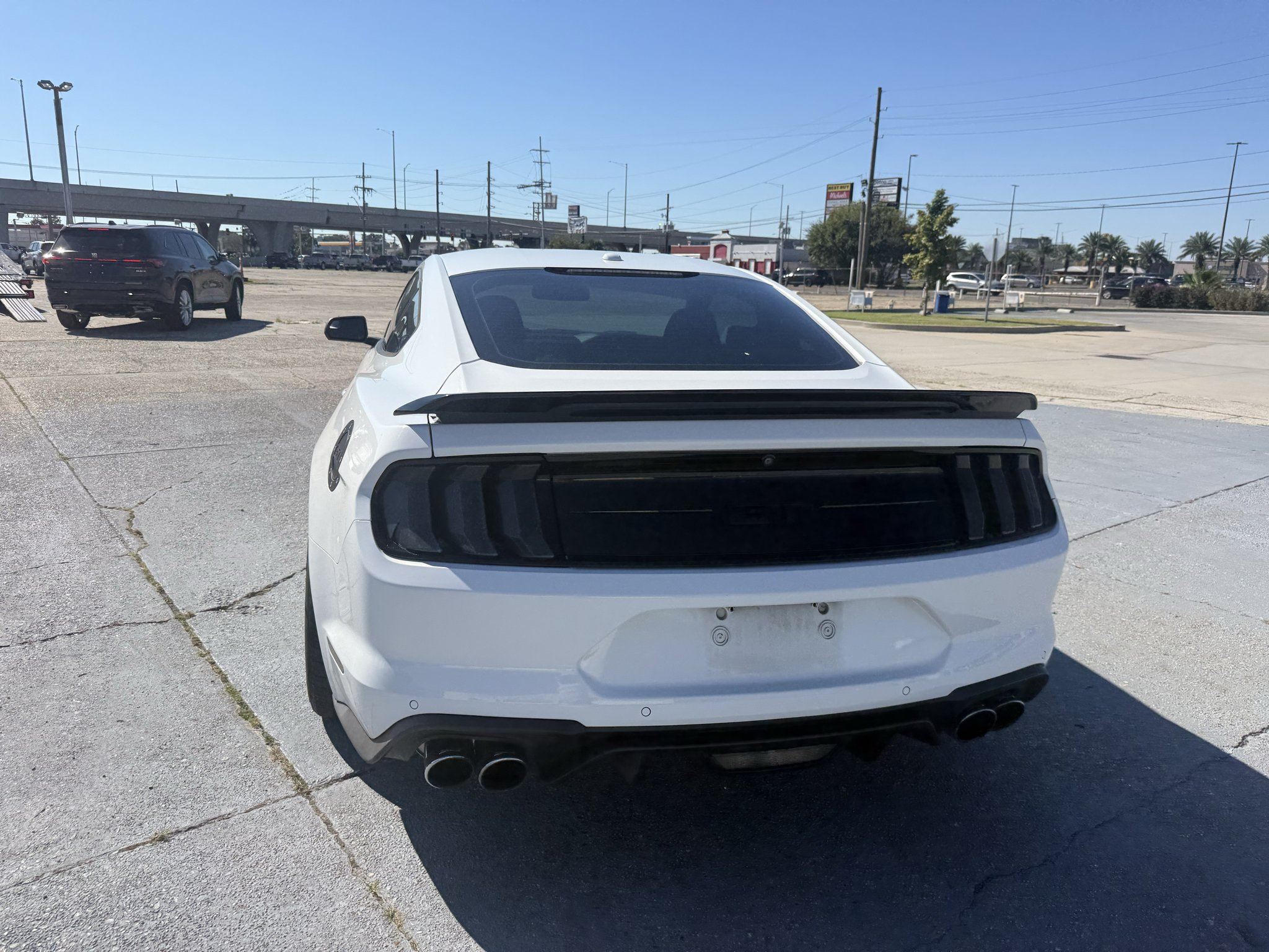 Used 2019 Oxford White Ford GT image 6