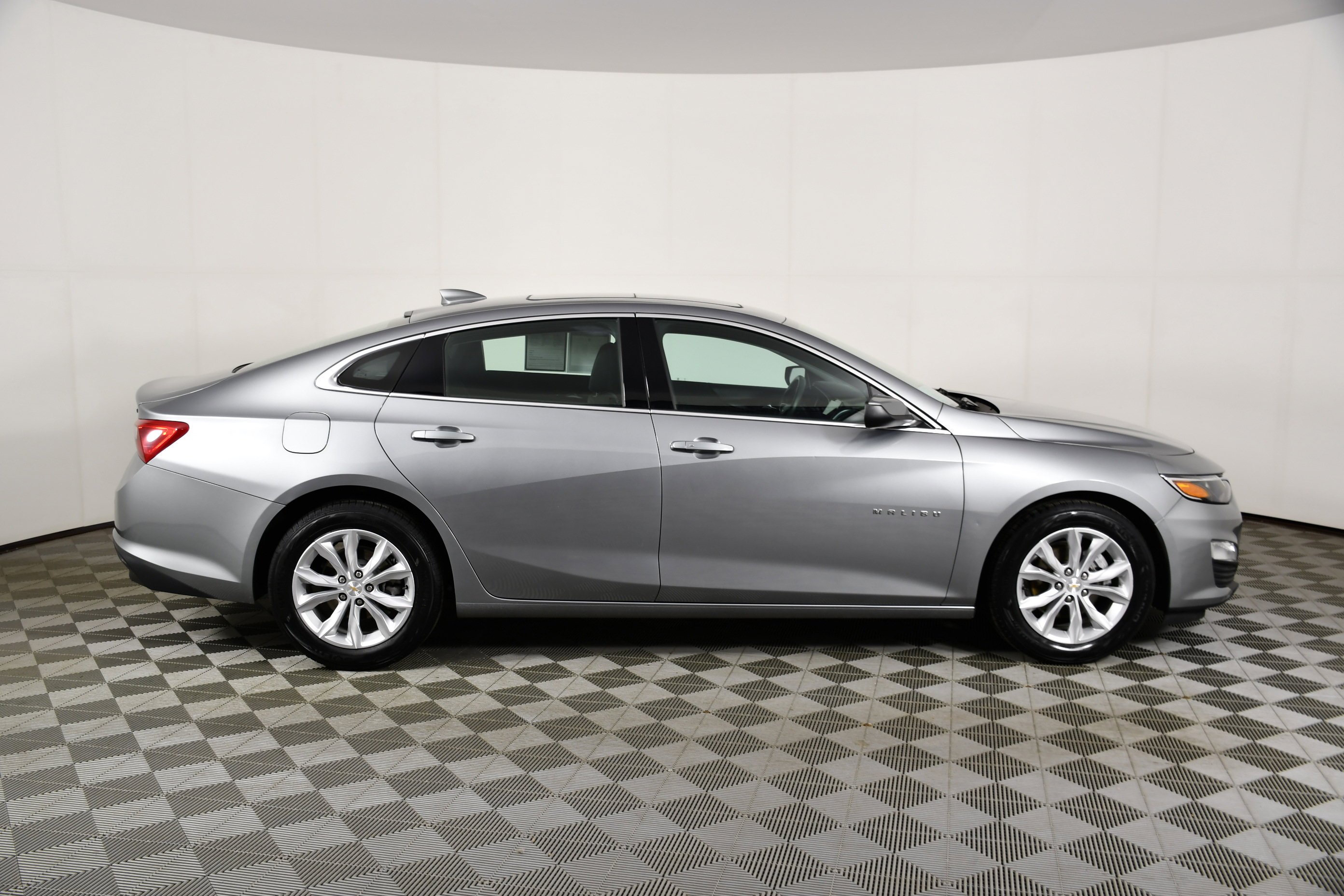 Used 2024 Sterling Gray Metallic Chevrolet LT image 5