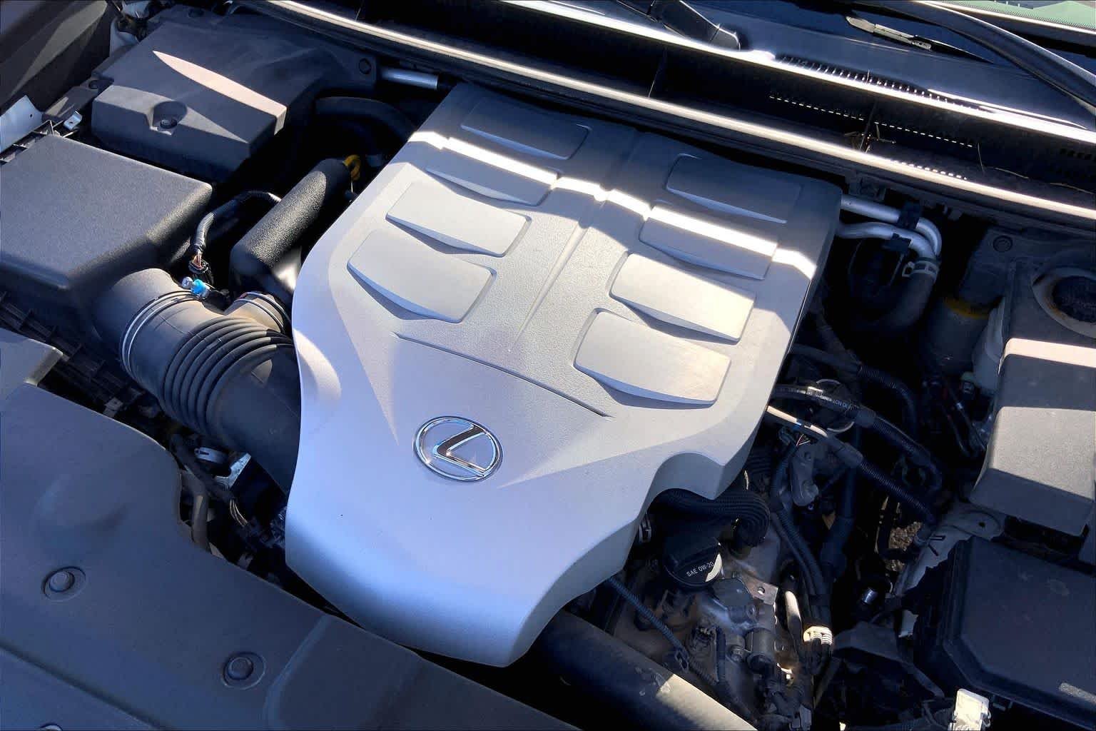 Used 2015 Starfire Pearl Lexus  image 33