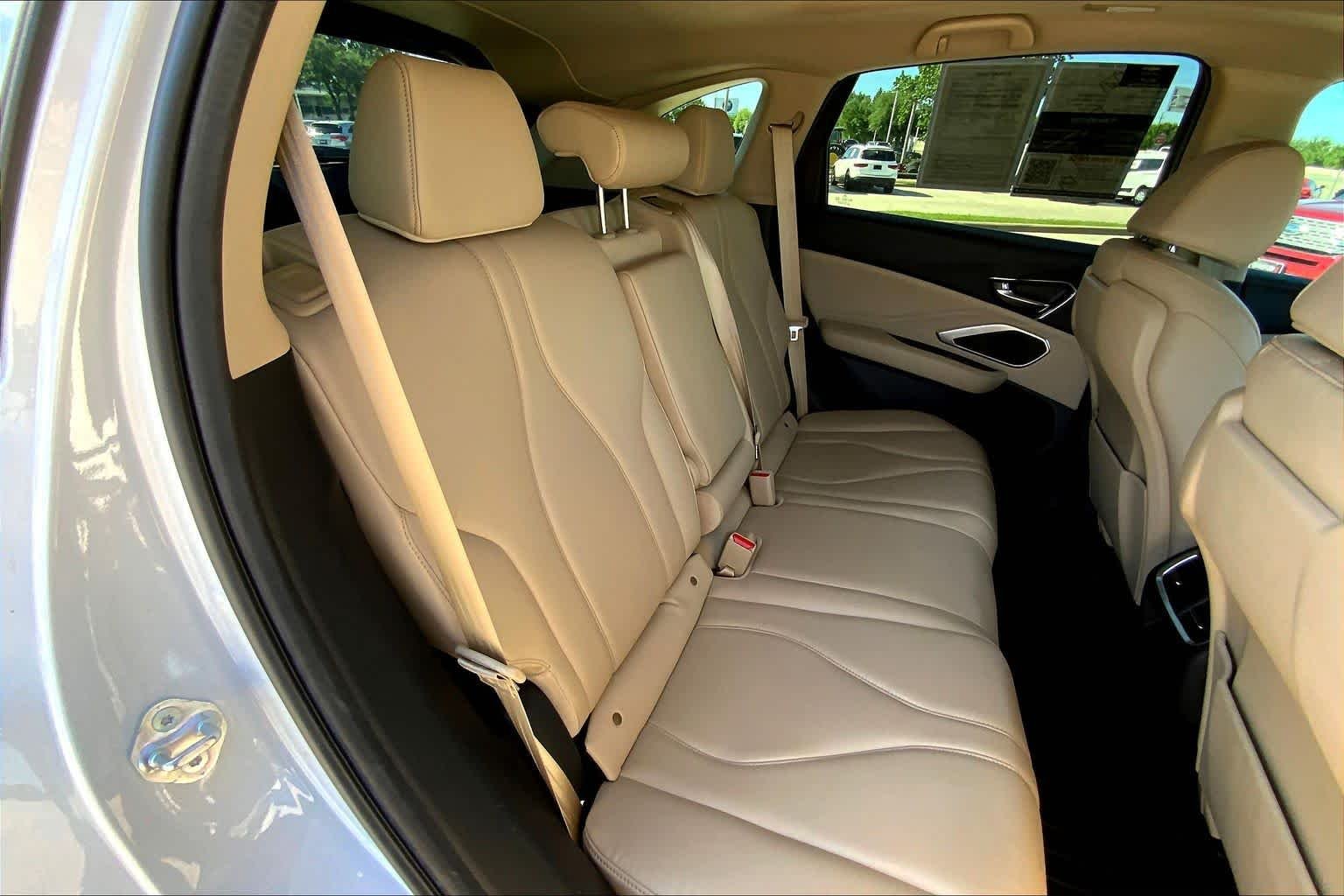 Used 2024 Platinum White Pearl Acura  image 28