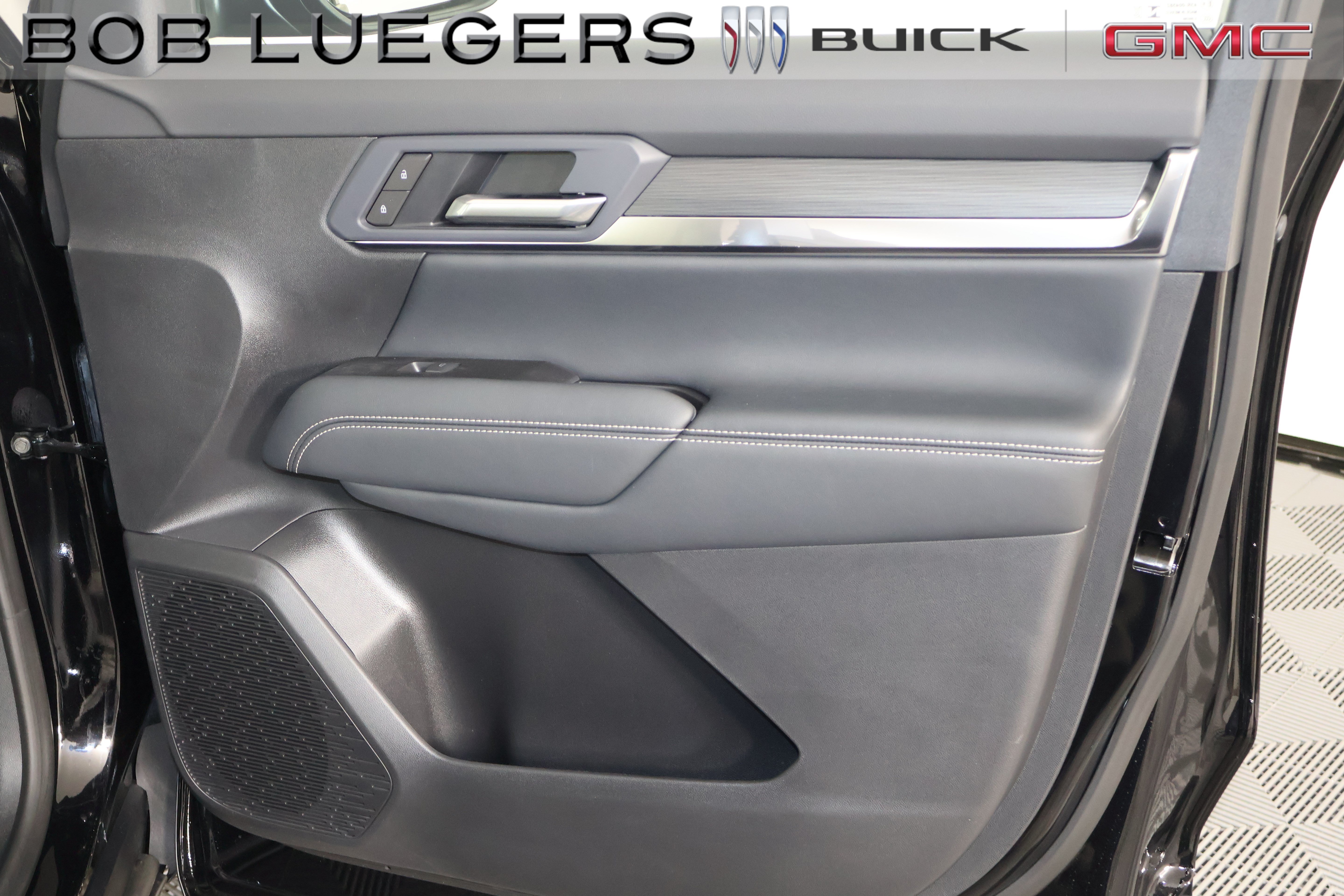 2027 GMC Terrain Elevation - Photo 16