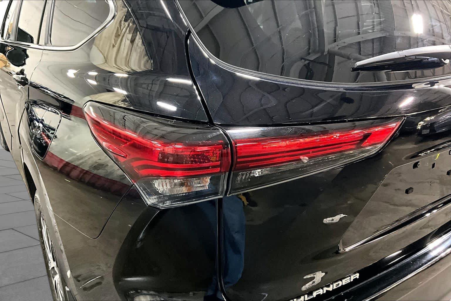 Used 2023 Midnight Black Metallic Toyota XLE image 29