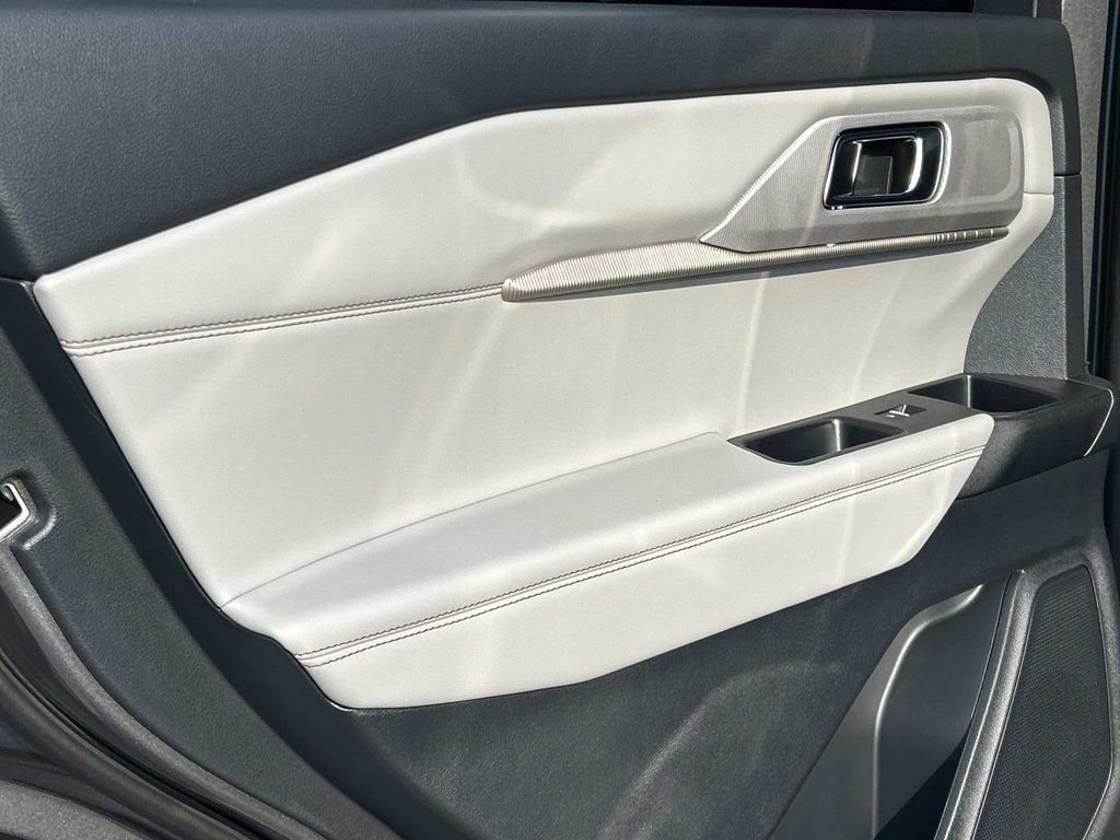 New 2026 Carbonized Gray Metallic Ford Active image 14