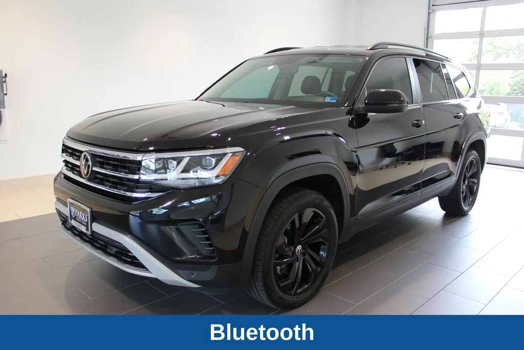 Used 2023  Volkswagen 2.0T SE w/Technology image 13
