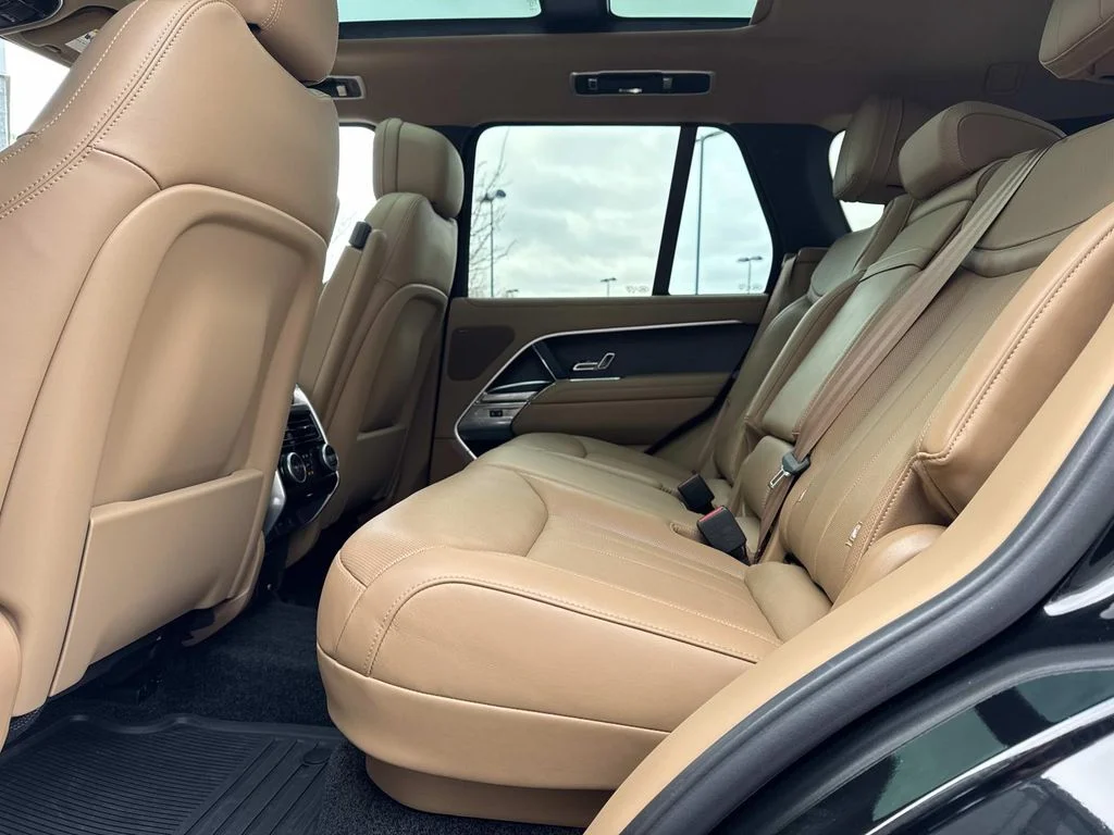 2025 Land Rover Range Rover SE - Photo 14