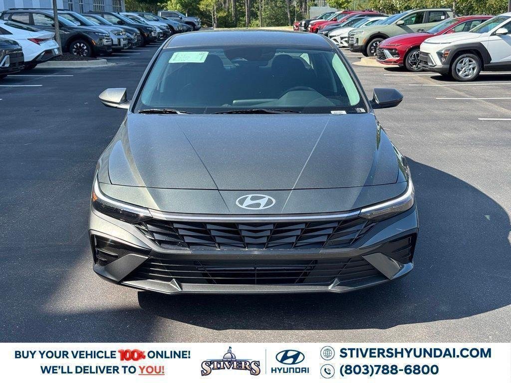 New 2026 Gray Hyundai SE image 7