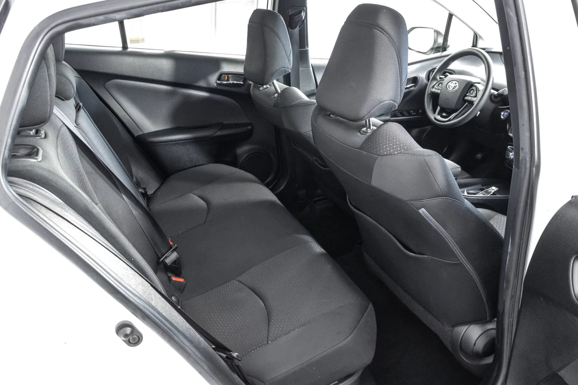 Used 2021  Toyota L Eco image 37