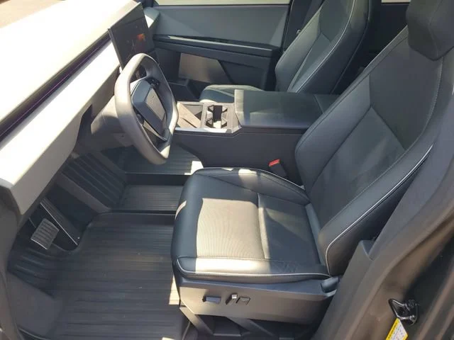 Used 2025 Silver Tesla 4DR AWD image 5