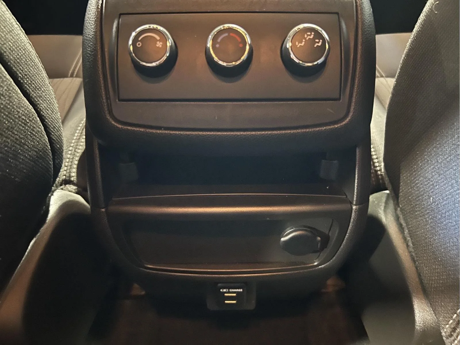 Used 2014 Black Granite Metallic Chevrolet LT image 22