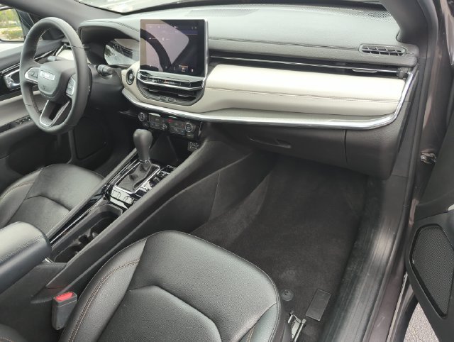 Used 2024 Gray Jeep Limited image 22
