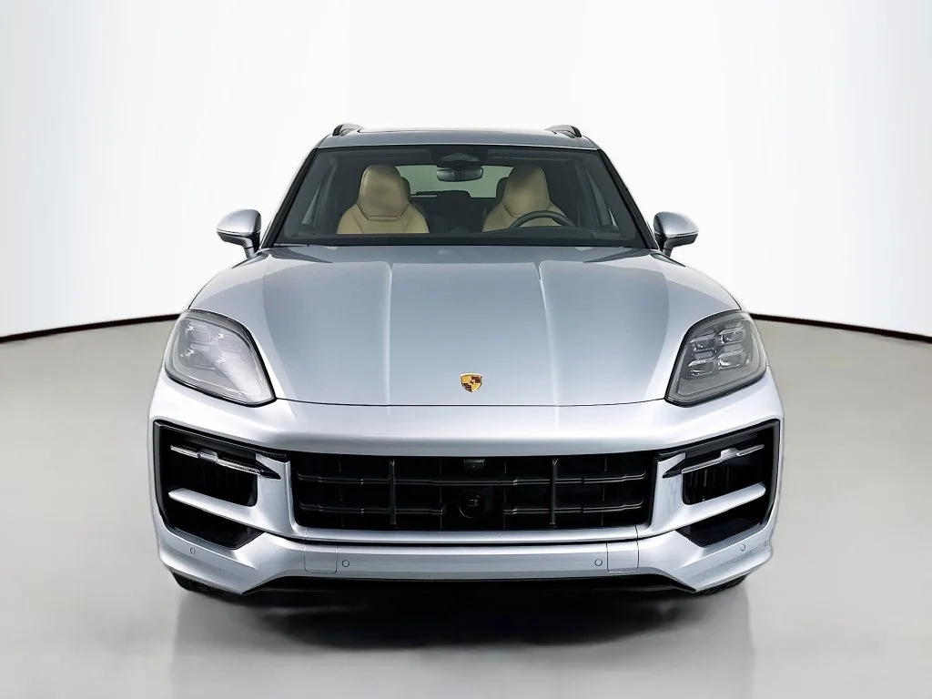 Certified Used 2026 Dolomite Silver Metallic Porsche  image 6