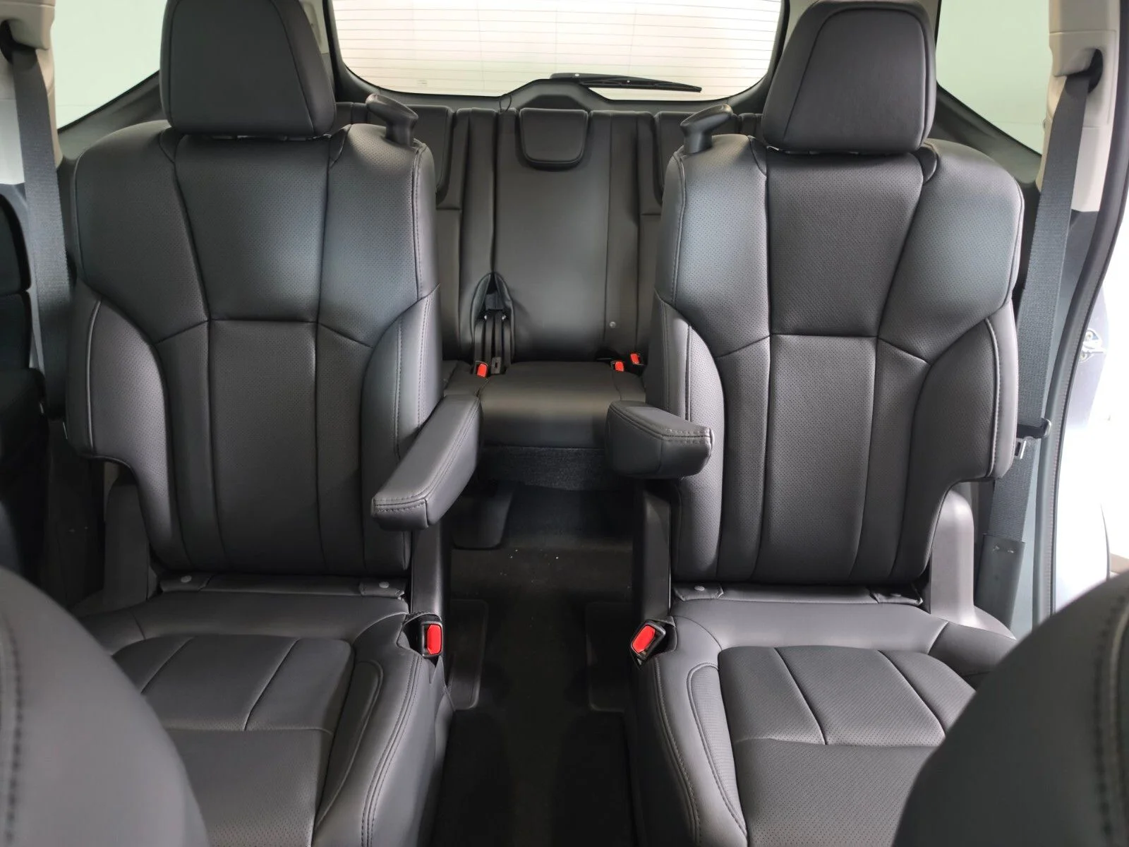 New 2026 Silver Subaru Onyx Edition Touring image 15