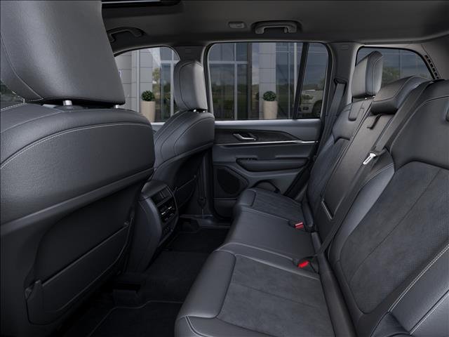 New 2026 Baltic Gray Metallic Clear-Coat Exterior Paint Jeep Altitude image 23