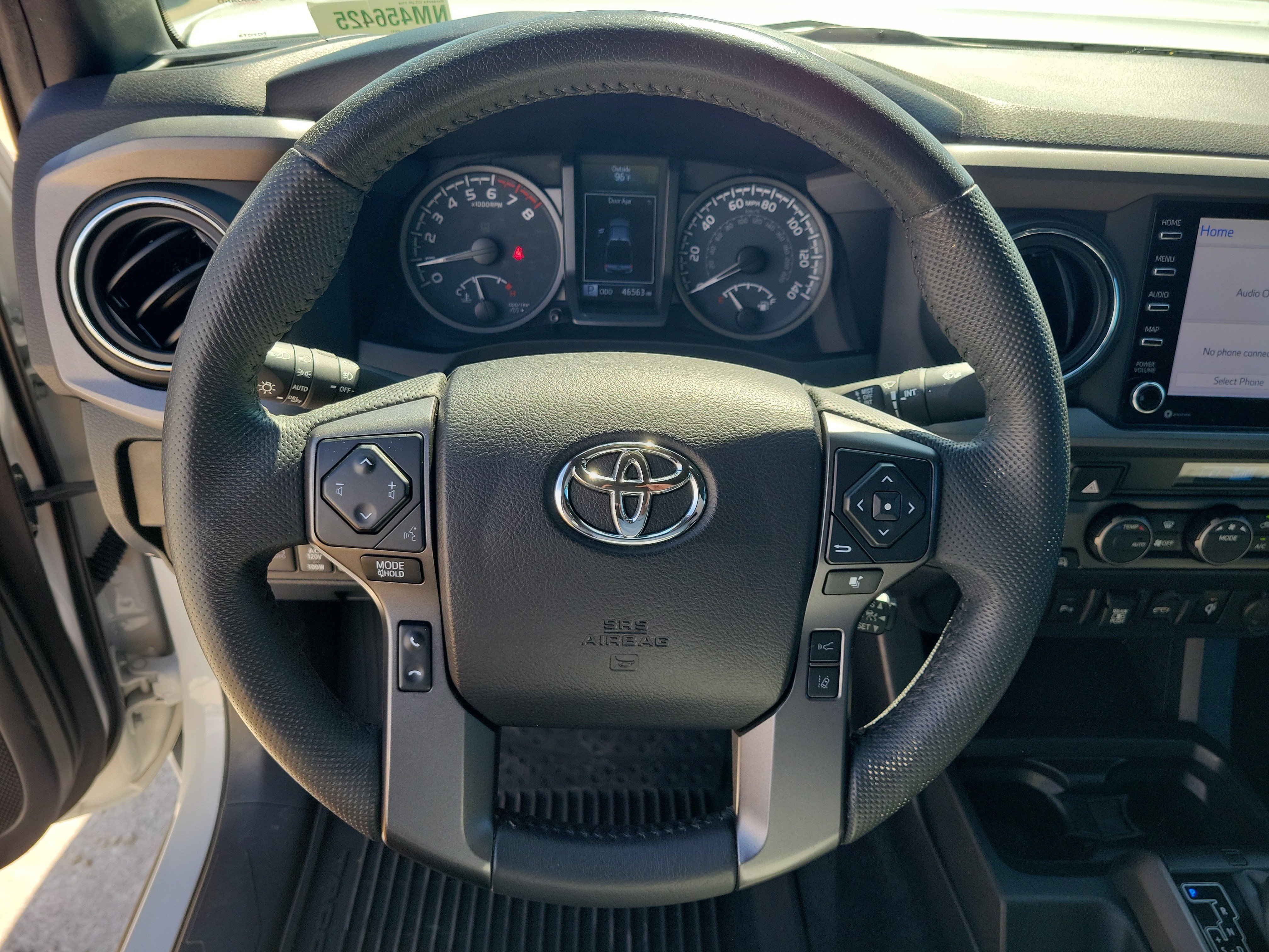 Used 2022 White Toyota SR image 22
