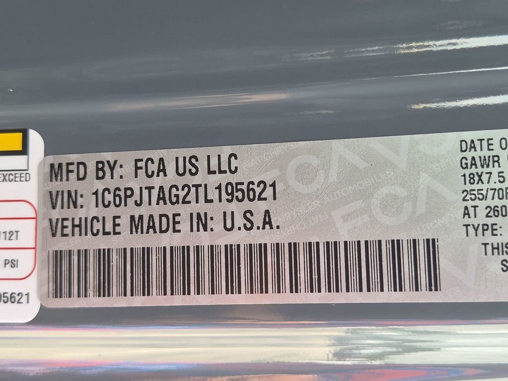 New 2026 Anvil Clear-Coat Exterior Paint Jeep Sahara image 31