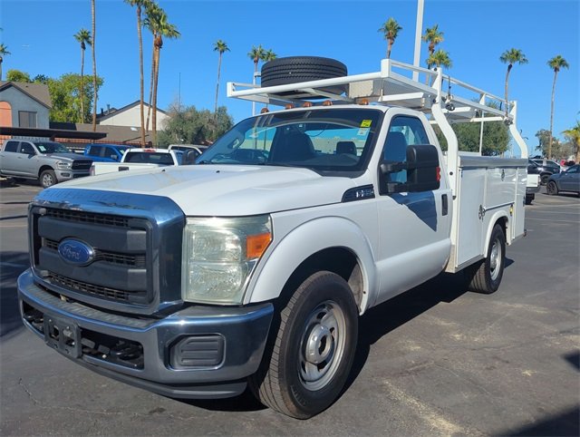 2015 Ford F-350 Super Duty Chassis Cab XL