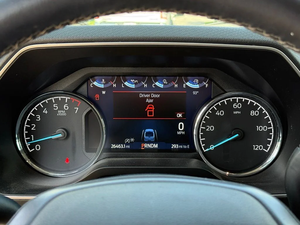 Used 2023 Blue Ford XLT image 18