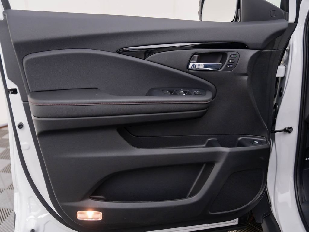 2026 Honda Ridgeline Black Edition - Photo 14