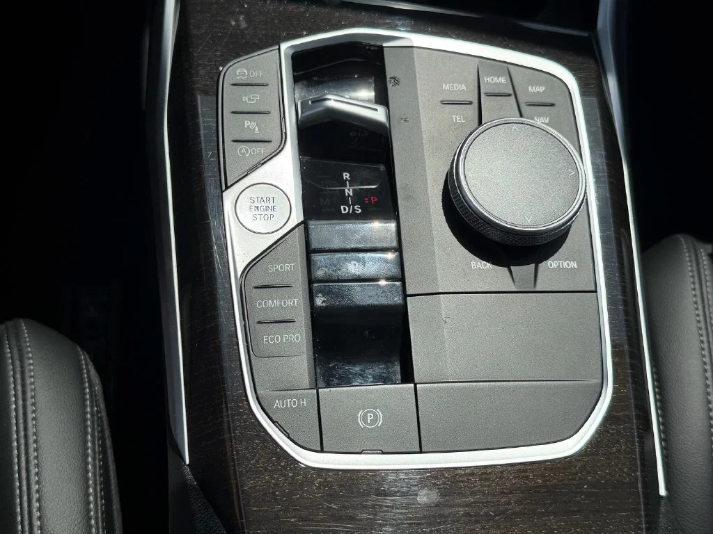 Used 2024 White BMW 330i image 26