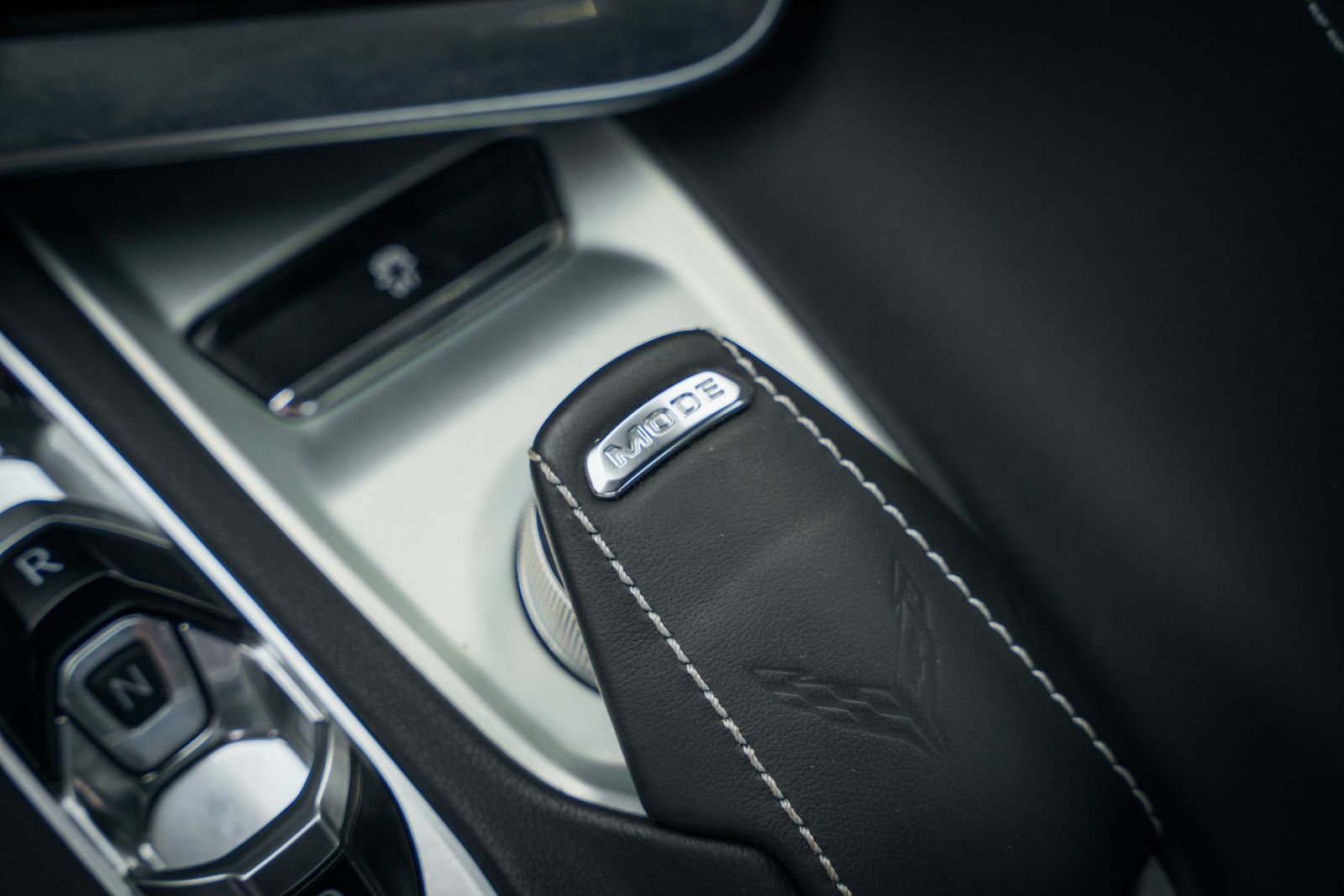 Used 2024 White Chevrolet Z06 image 40