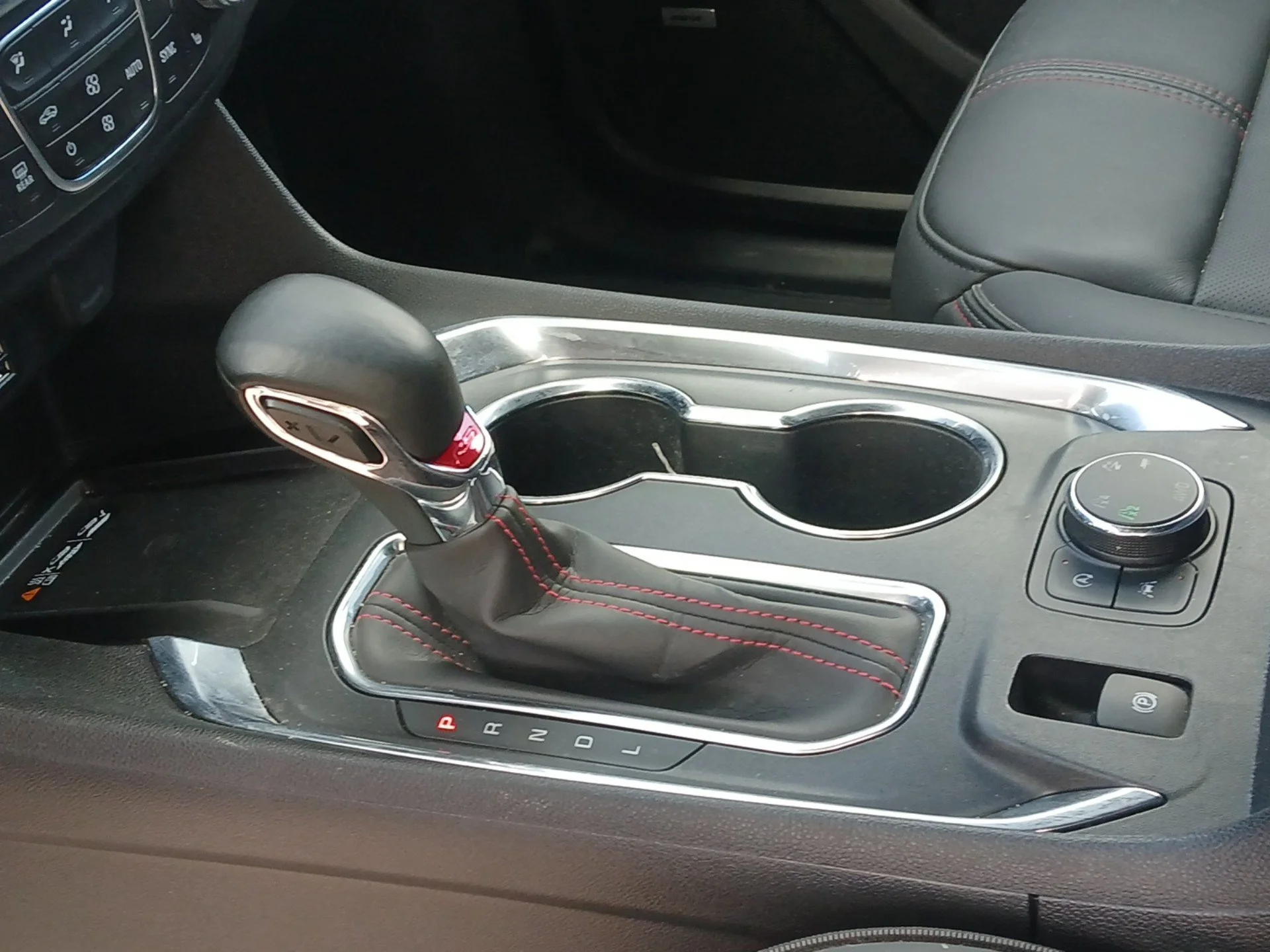 Used 2023 Mosaic Black Metallic Chevrolet RS image 13