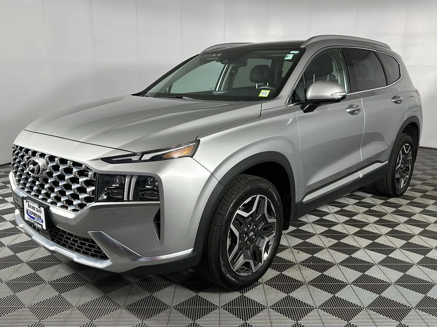 Used 2023 Shimmering Silver Hyundai Limited image 3