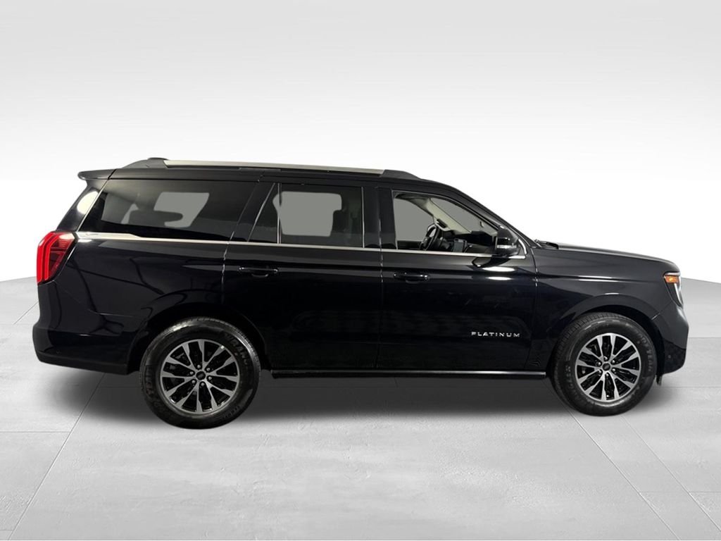 Used 2025 Black Metallic Ford Platinum image 6