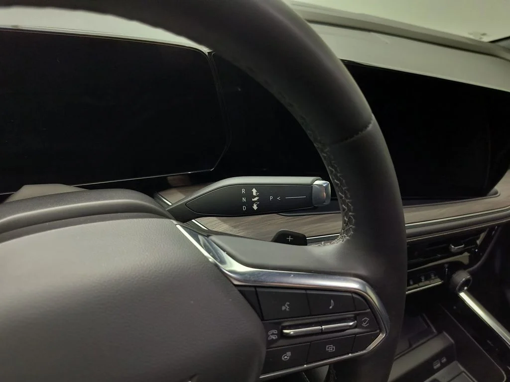 Used 2025 Dark Ash Metallic Chevrolet Premier image 14
