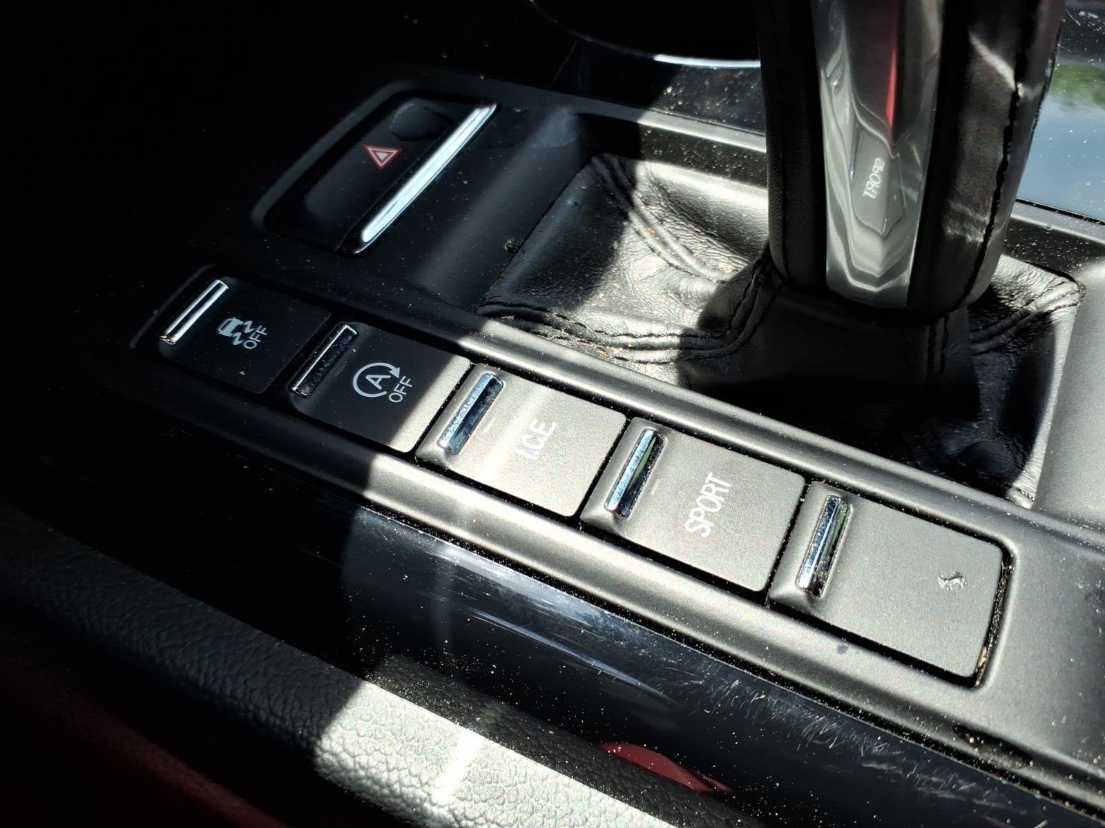 Used 2022 Bianco Maserati Modena image 9