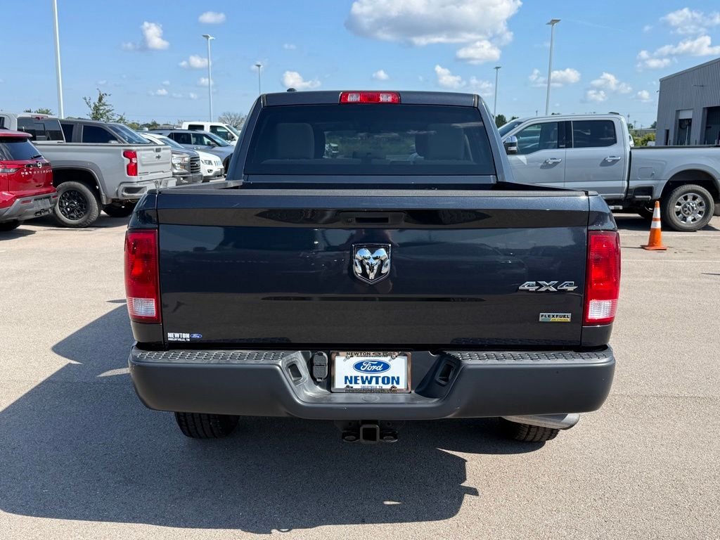 Used 2019 Gray Ram Tradesman image 33