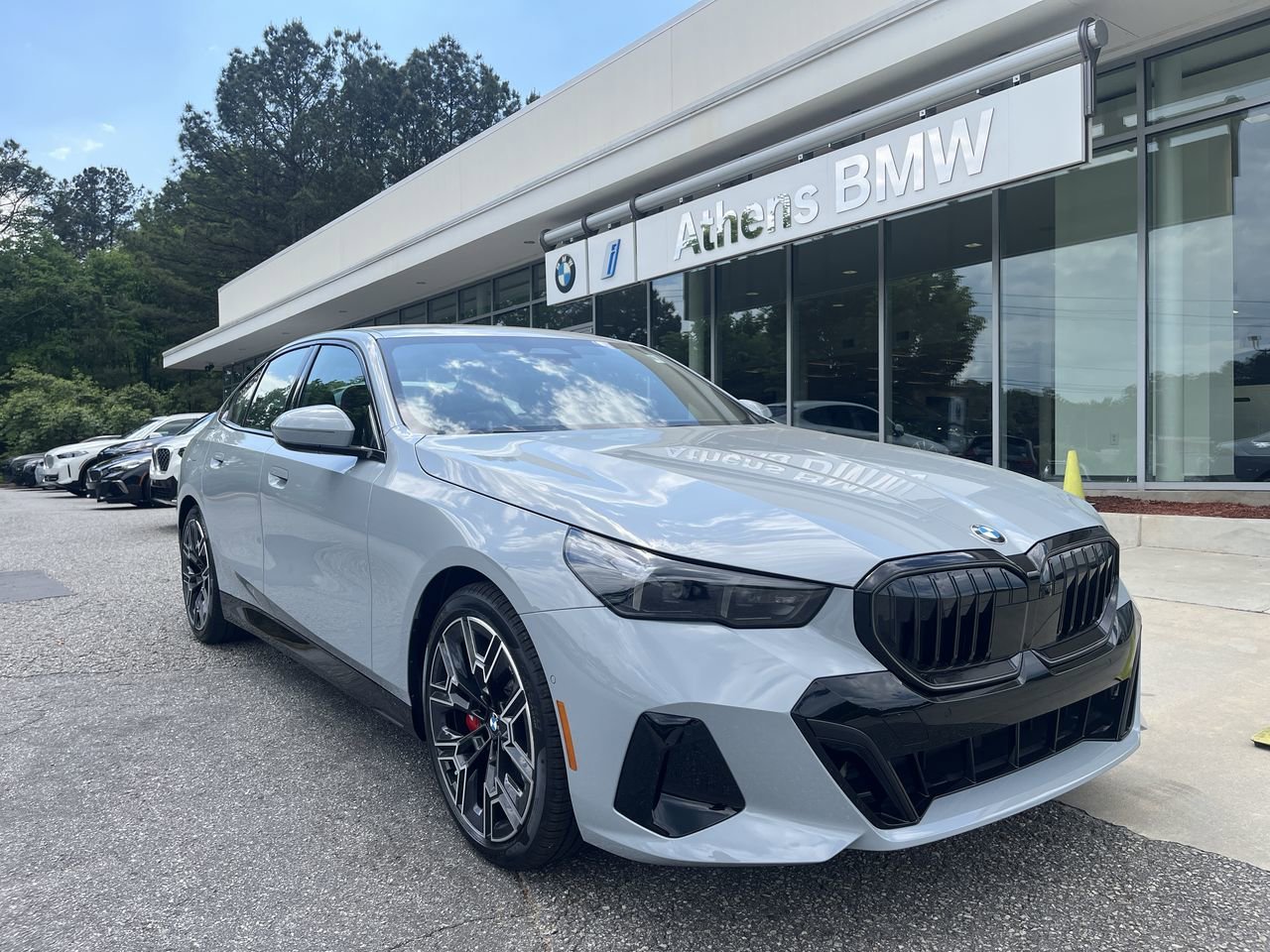2026 BMW 5 Series 530i xDrive Sedan's photo