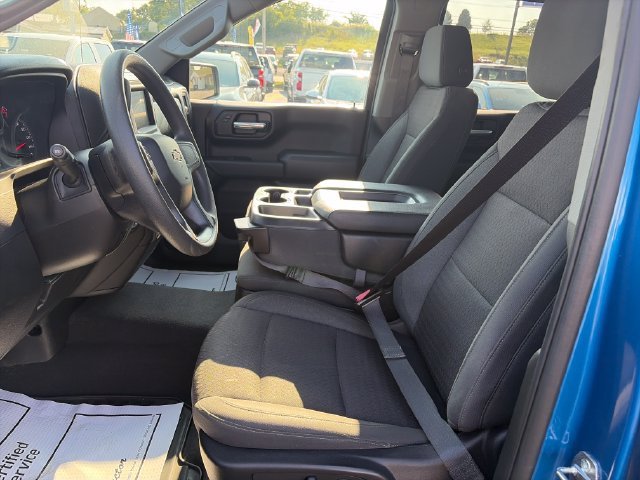 Used 2022 GLACIER BLUE METALLIC Chevrolet Custom image 9