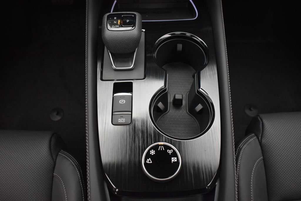 New 2026 Everest White Pearl TriCoat Nissan Platinum image 31