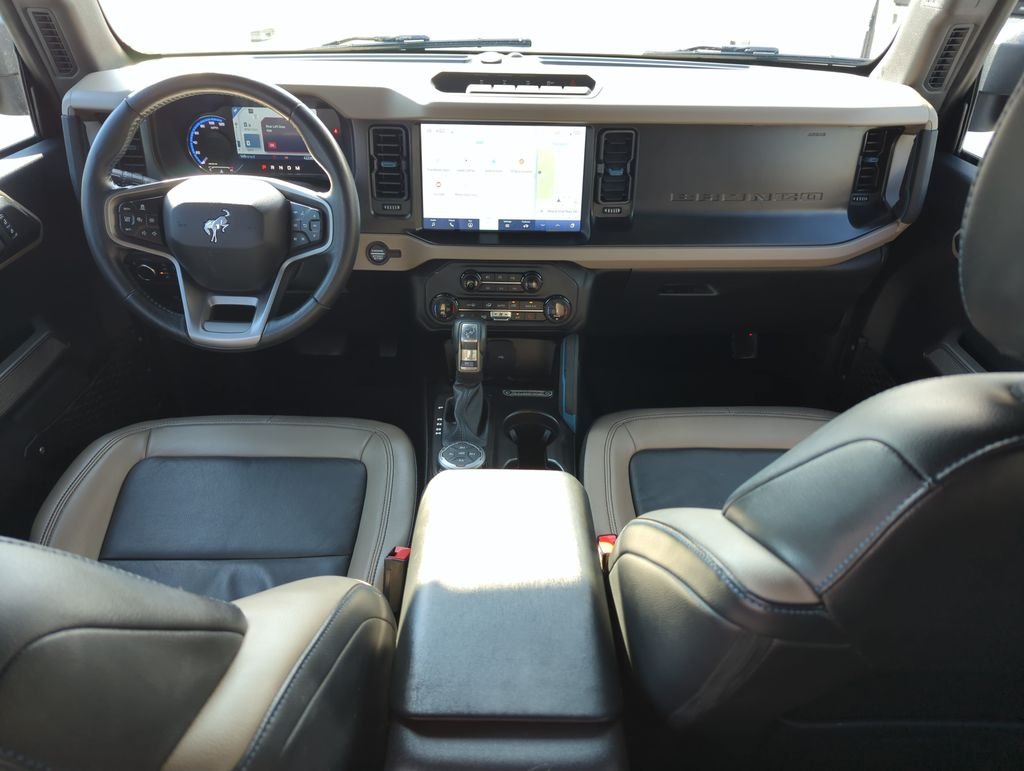 Used 2022 Green Ford Wildtrak image 14