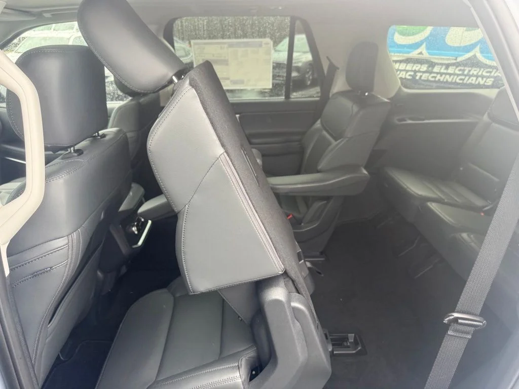 New 2026 Glacier Gray Metallic Tri-Coat Ford Active image 46