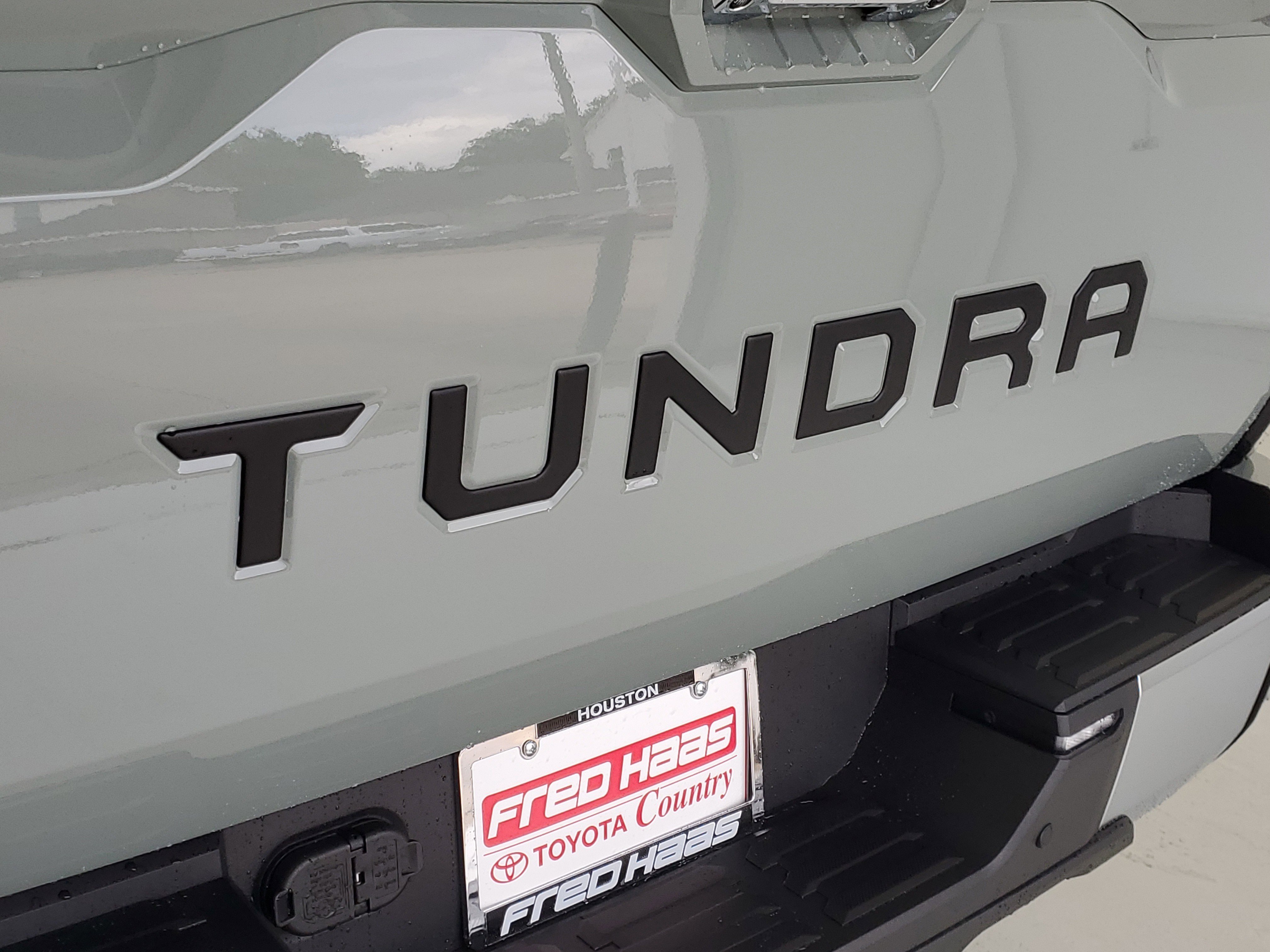 New 2026 Lunar Rock Toyota  Limited image 9