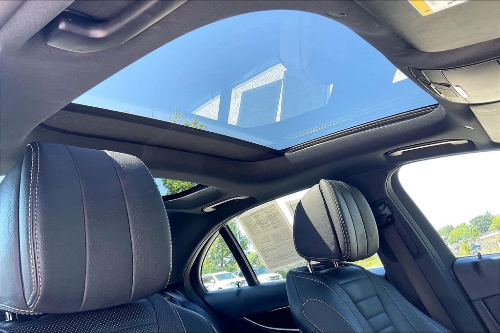 Used 2018 Black Mercedes-Benz E 400 image 22