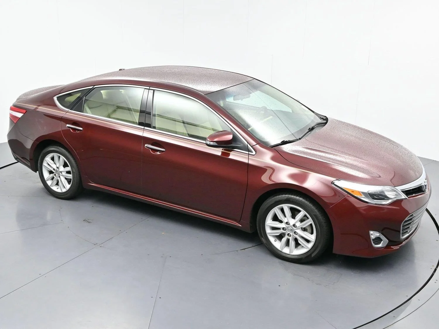 Used 2015 Ooh La La Rouge Mica Toyota XLE image 34