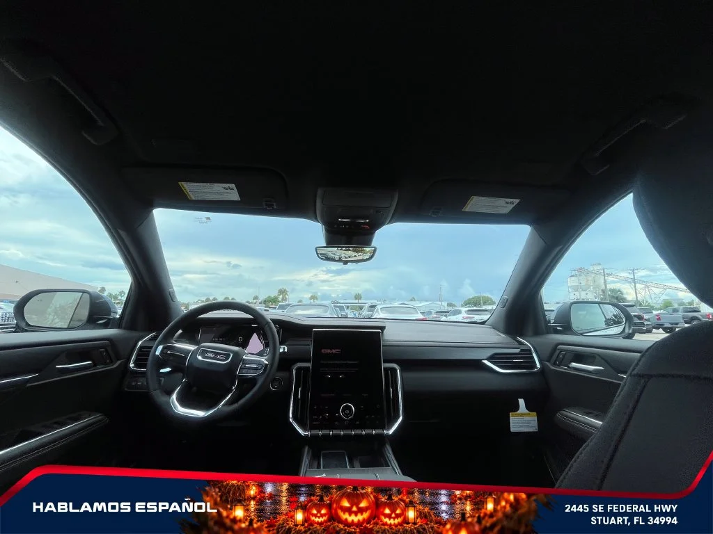 New 2027 Glacier White Tricoat GMC Elevation image 15