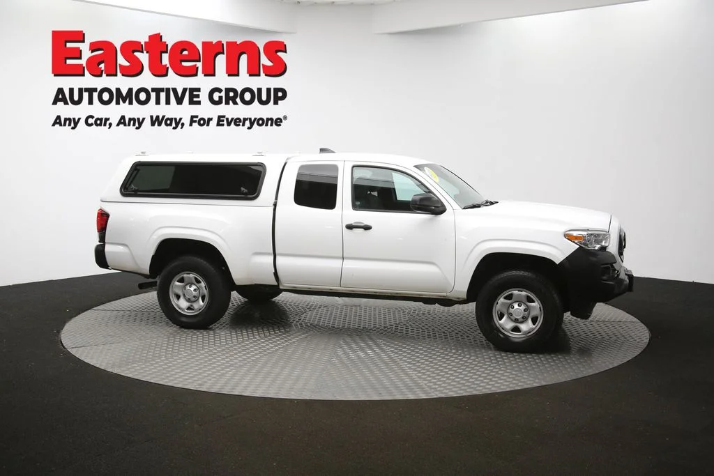 Used 2020 White Toyota SR image 44